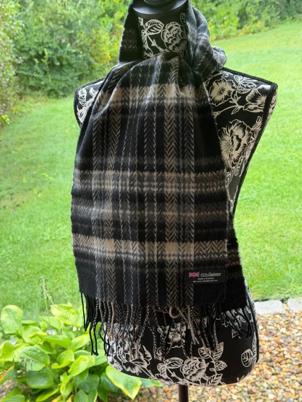 Vintage 100% Cashmere Scarf Made in Scotland Black Gray Herringbone Plaid Fringe